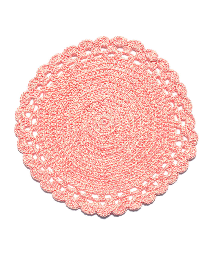 Pink crochet trivet set of six (2 placemats and 4 coasters