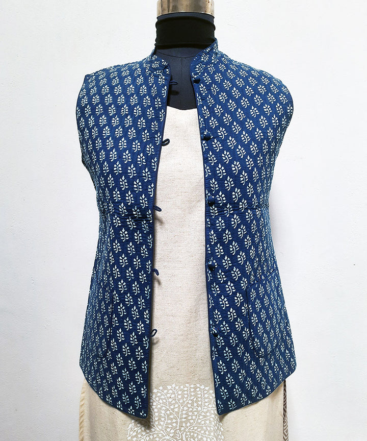 Indigo and white printed reversible jacket with cotton quilting