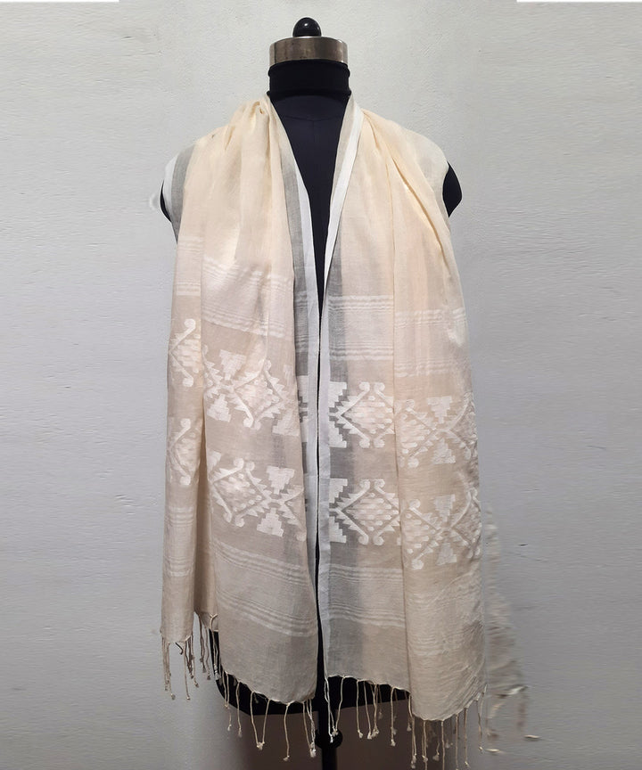 Offwhite handwoven cotton jamdani stole