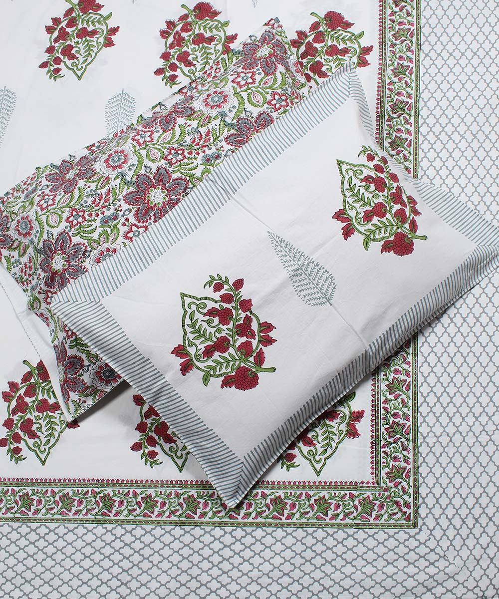 White maroon cotton hand block print bedsheet