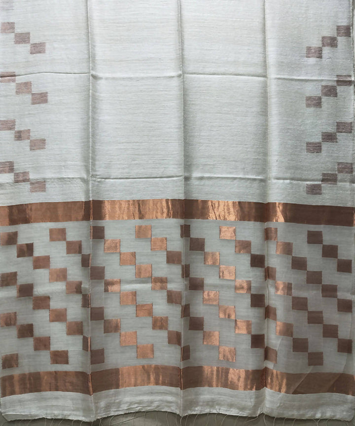 White handwoven jamdani matka silk saree