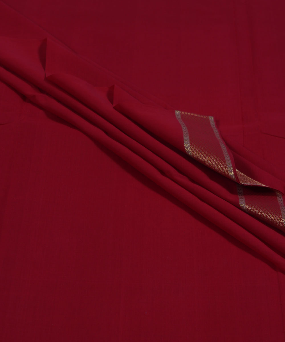 1m Handwoven Red Zari Mangalagiri Cotton Fabric