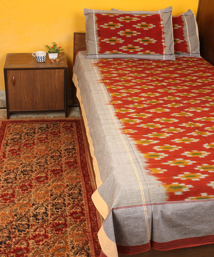 Red maroon cotton handwoven pochampally ikat bedsheet