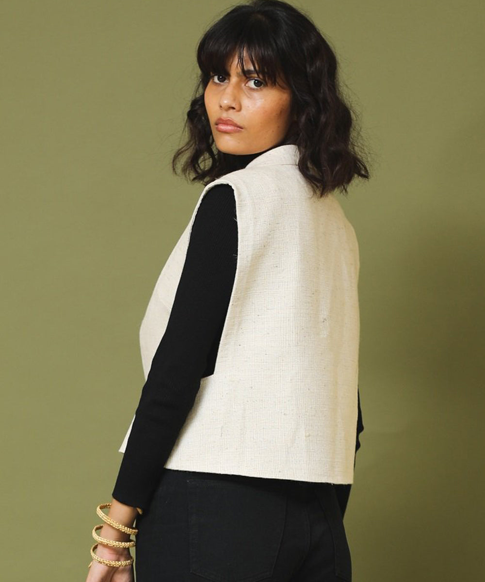 Offwhite handspun handwoven unisex woollen sleeveless jacket