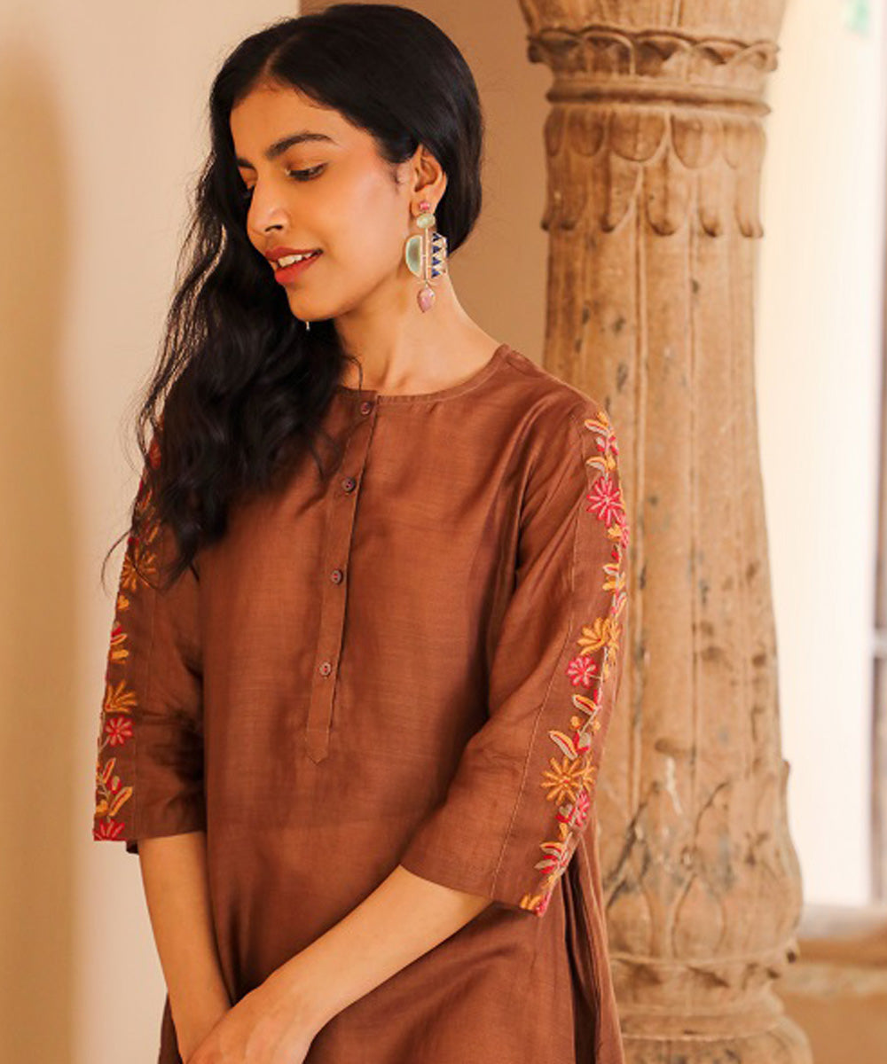 Rangsutra juhi brown kurta with crewel embroidered sleeves