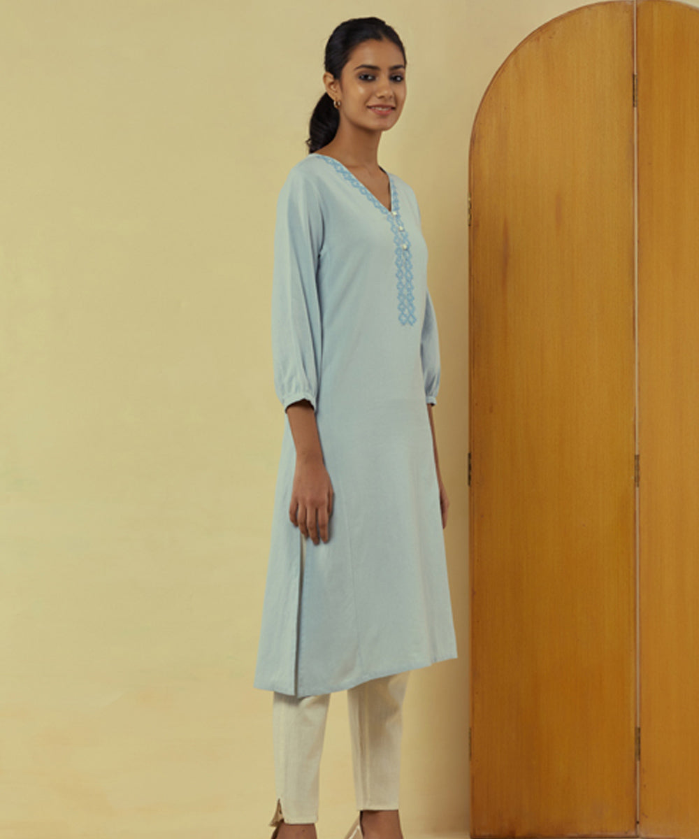Rangsutra liana powder blue classic kurta with embroidery