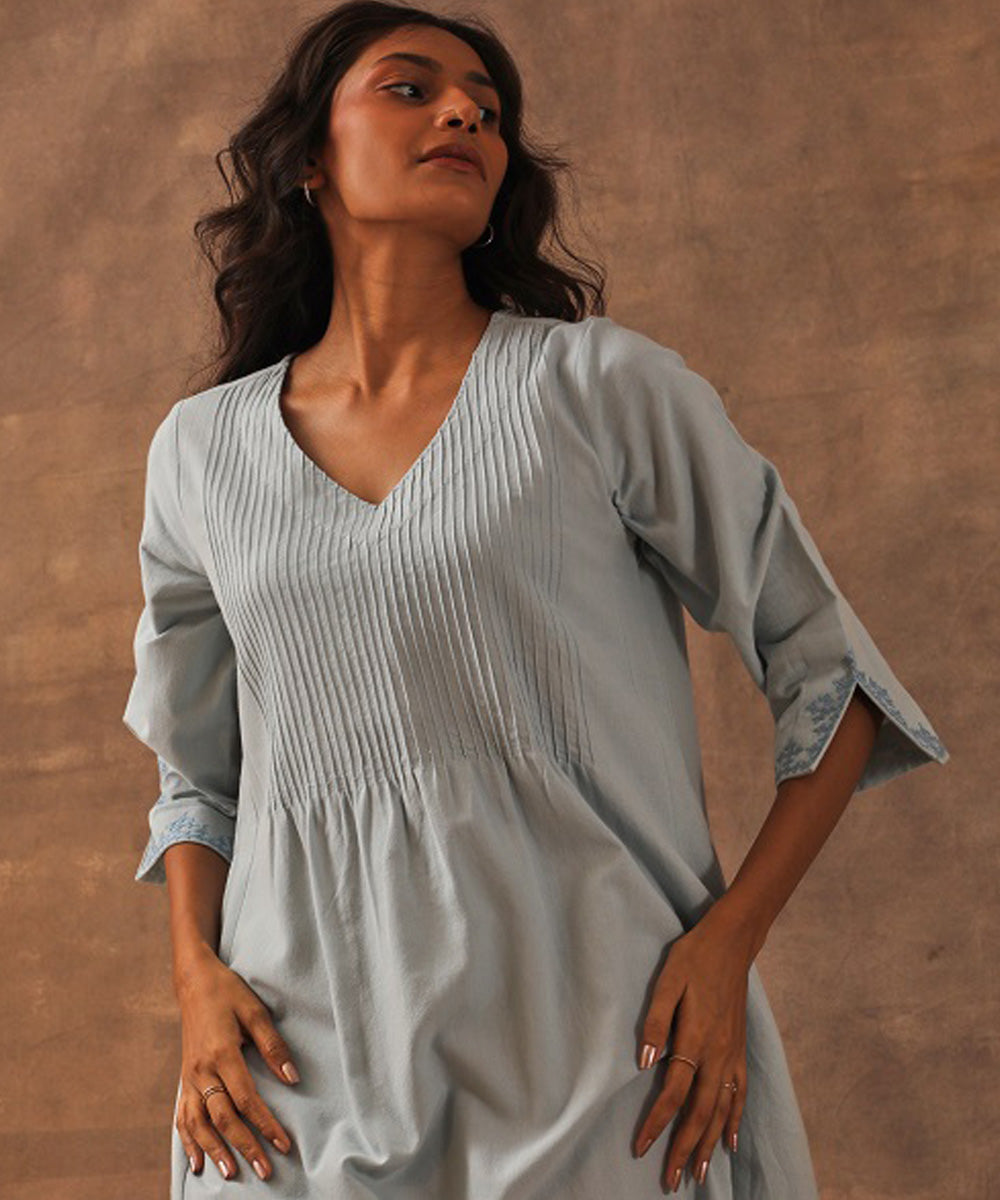 Rangsutra liana powder blue pintuck kurta