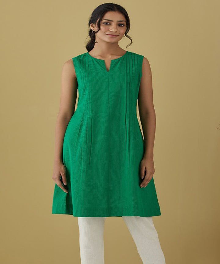 Rangsutra rené green striped sleeveless kurta