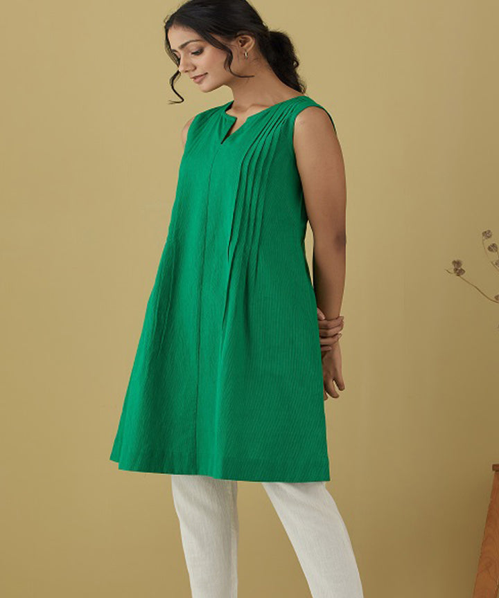 Rangsutra rené green striped sleeveless kurta
