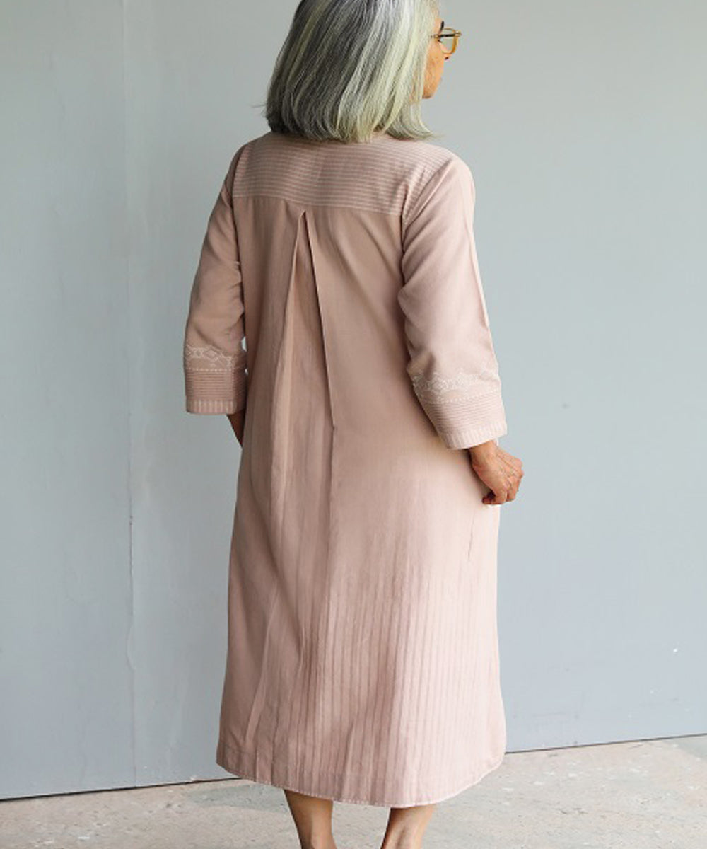 Rangsutra nilofer pink handwoven kurta with pintuck details
