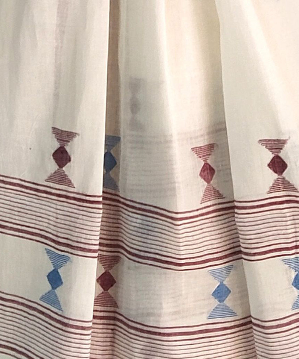 White handloom cotton jamdani stole