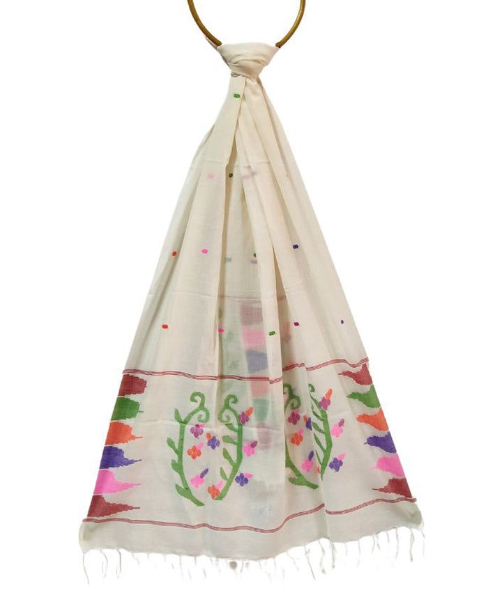 White cotton handwoven jamdani stole