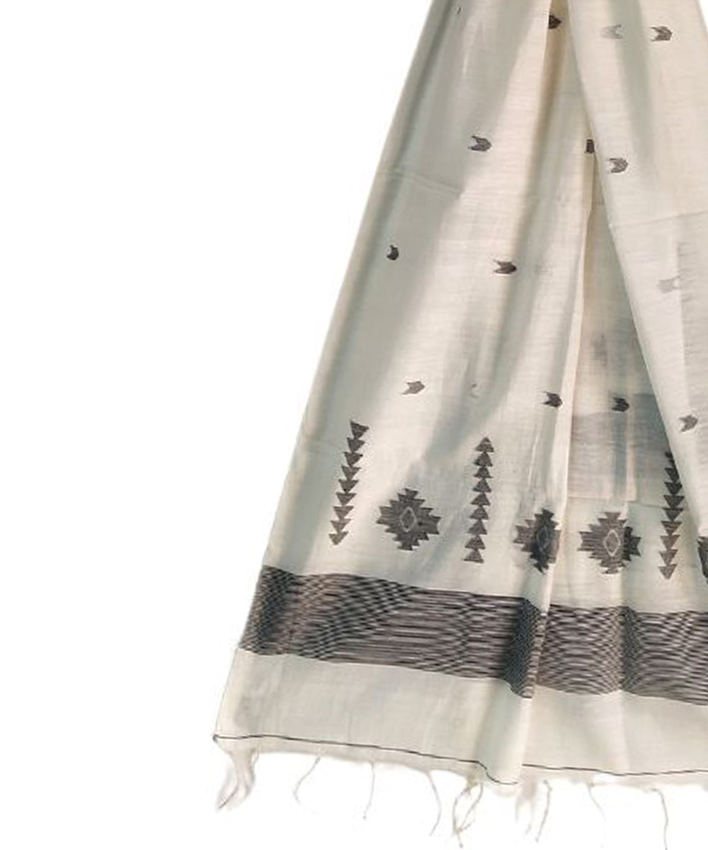 White jamdani handloom cotton stole