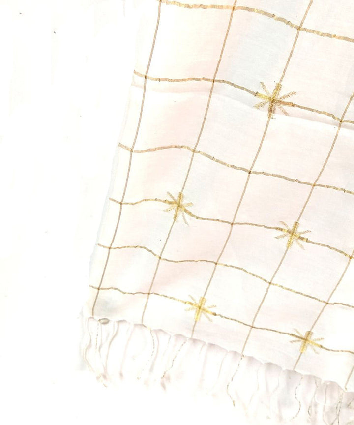 White handloom jamdani cotton stole