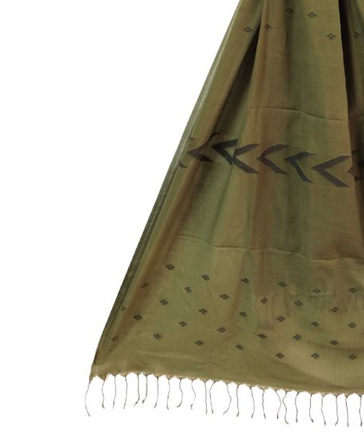 Olive green handloom cotton jamdani stole