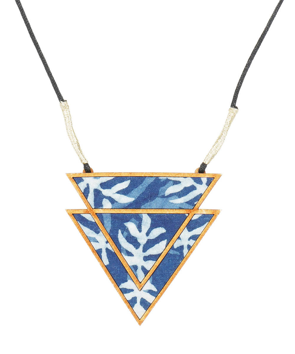 Indigo mdf triangular handcrafted necklace
