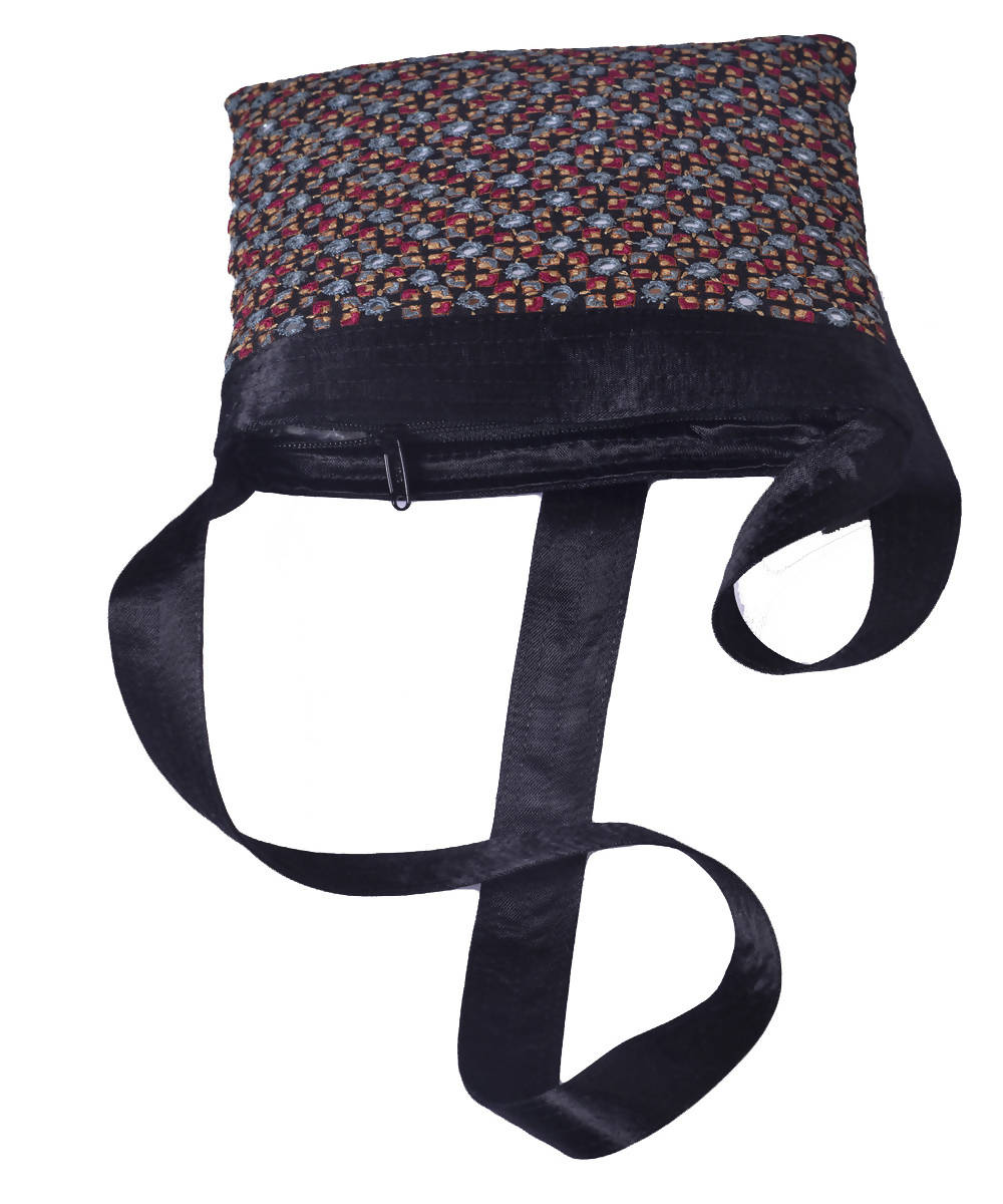 Hand embroidery mashroo black cross body bag