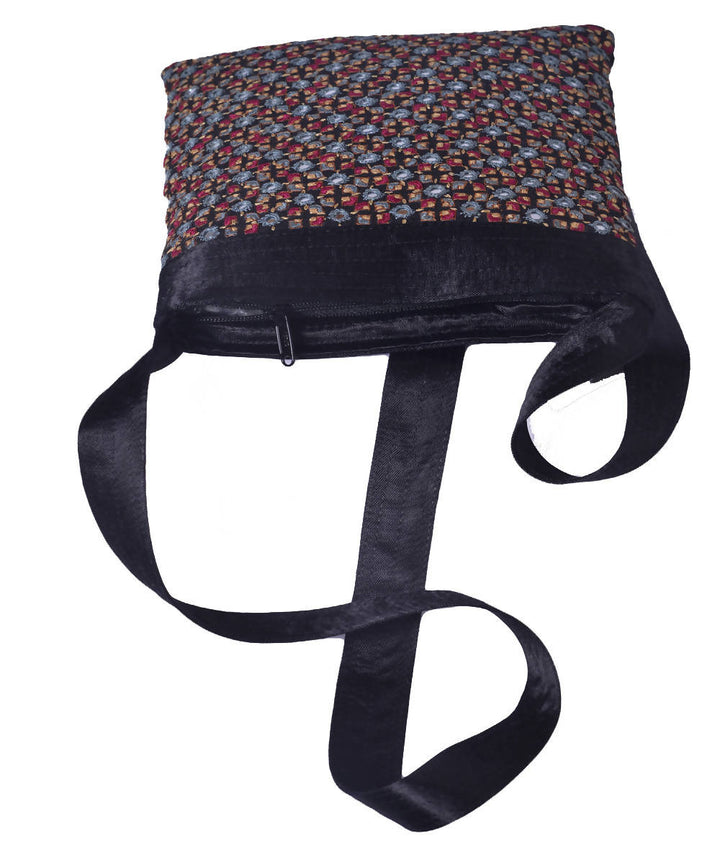 Hand embroidery mashroo black cross body bag